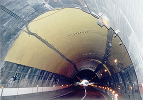 トンネル内の状況